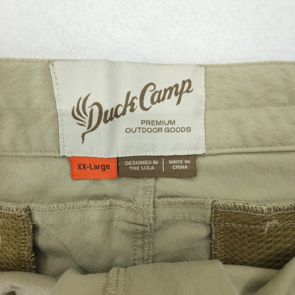 Duck Camp Shorts Mens XXL Khaki Stretch Hiking Outdoor Zip Pockets Elastic Waist